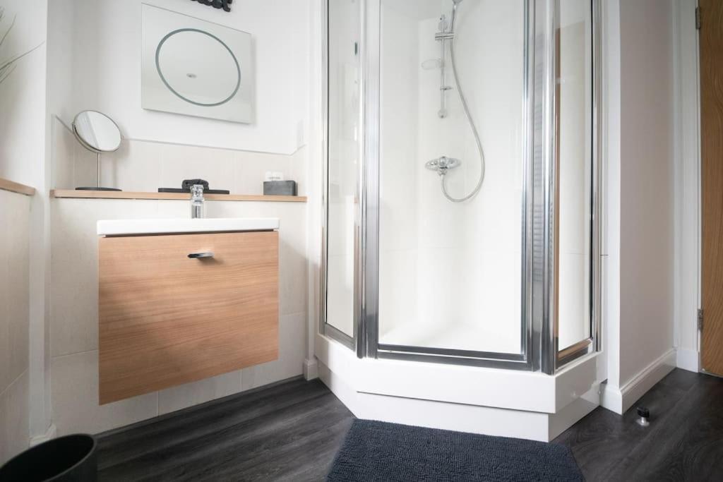 Modern Ground Floor Apartment In Tornagrain Inverness Extérieur photo