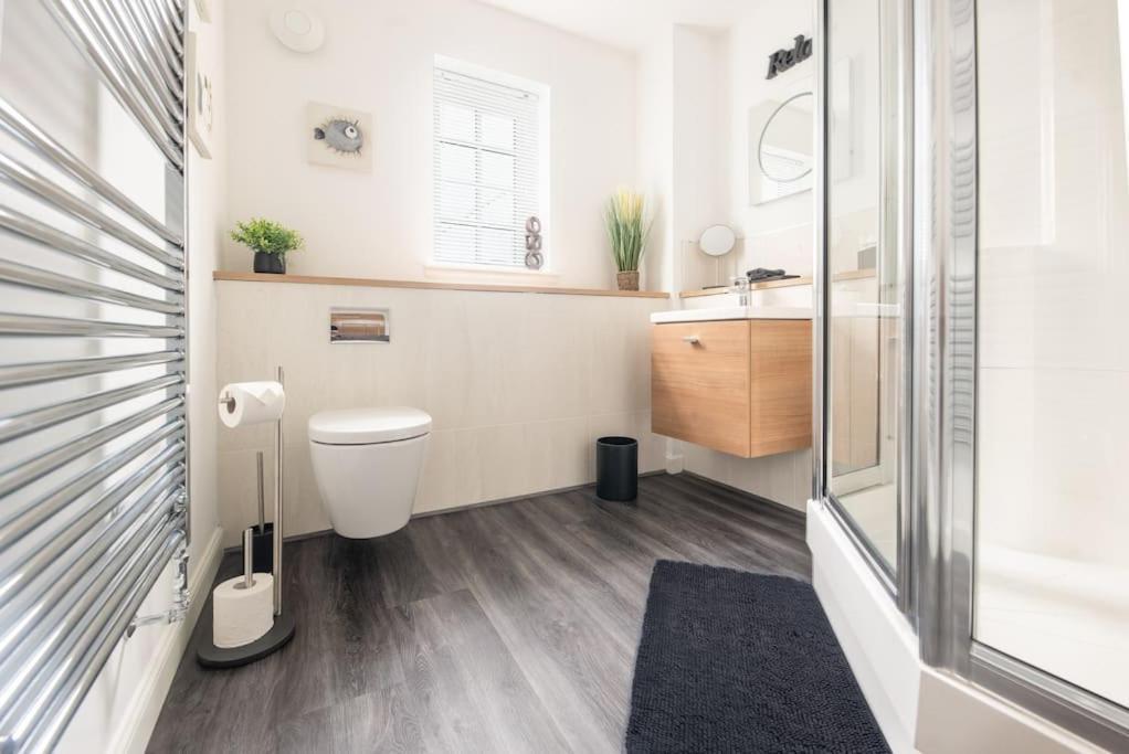 Modern Ground Floor Apartment In Tornagrain Inverness Extérieur photo