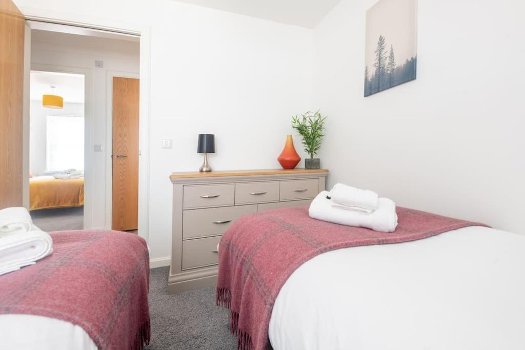 Modern Ground Floor Apartment In Tornagrain Inverness Extérieur photo